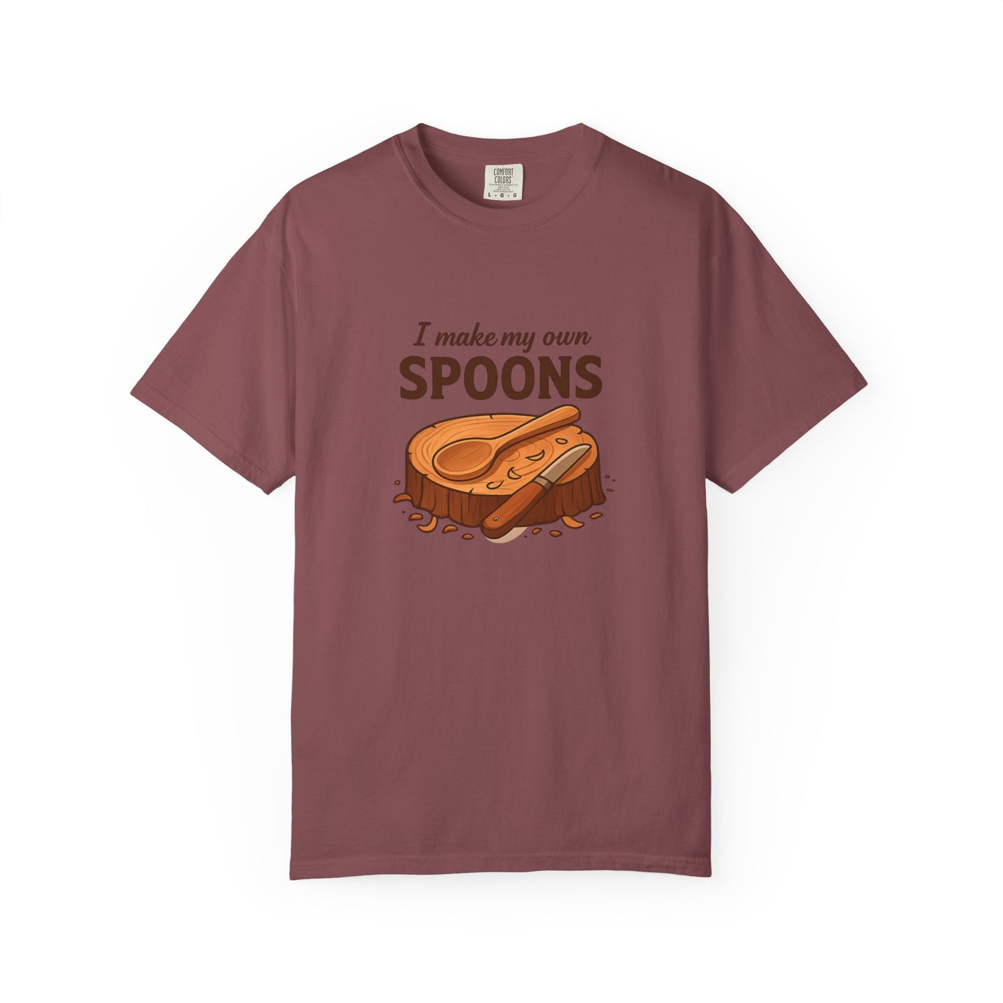 I Make My Own Spoons T-Shirt – Funny Bushcraft, Wood Carving & Outdoors Shirt for Campers, Carvers & Crafty Adventurers