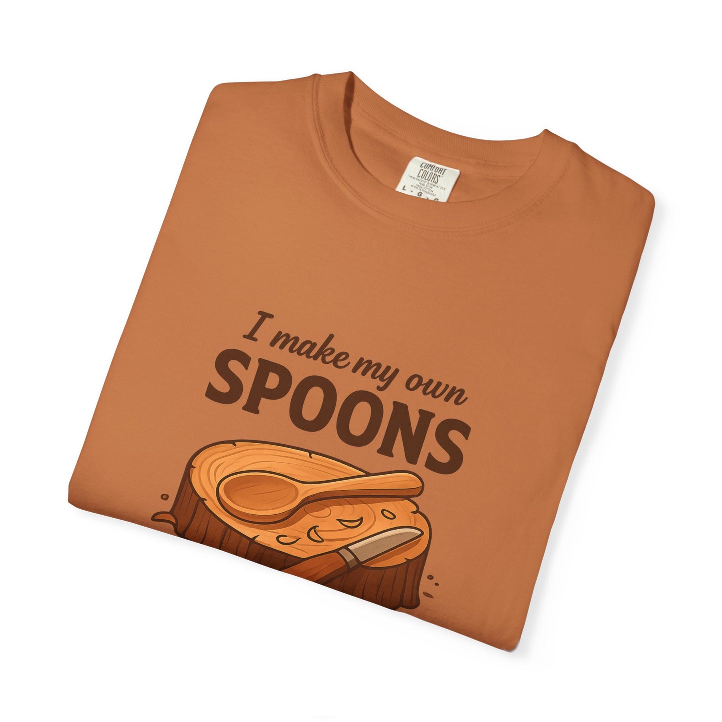 I Make My Own Spoons T-Shirt – Funny Bushcraft, Wood Carving & Outdoors Shirt for Campers, Carvers & Crafty Adventurers