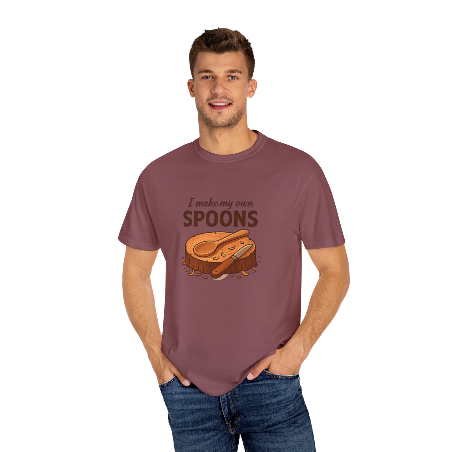 I Make My Own Spoons T-Shirt – Funny Bushcraft, Wood Carving & Outdoors Shirt for Campers, Carvers & Crafty Adventurers