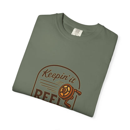 Keepin’ It Reel T-Shirt | Funny Fishing Shirt for Men & Women | Angler Gift, Fisherman Humor Tee