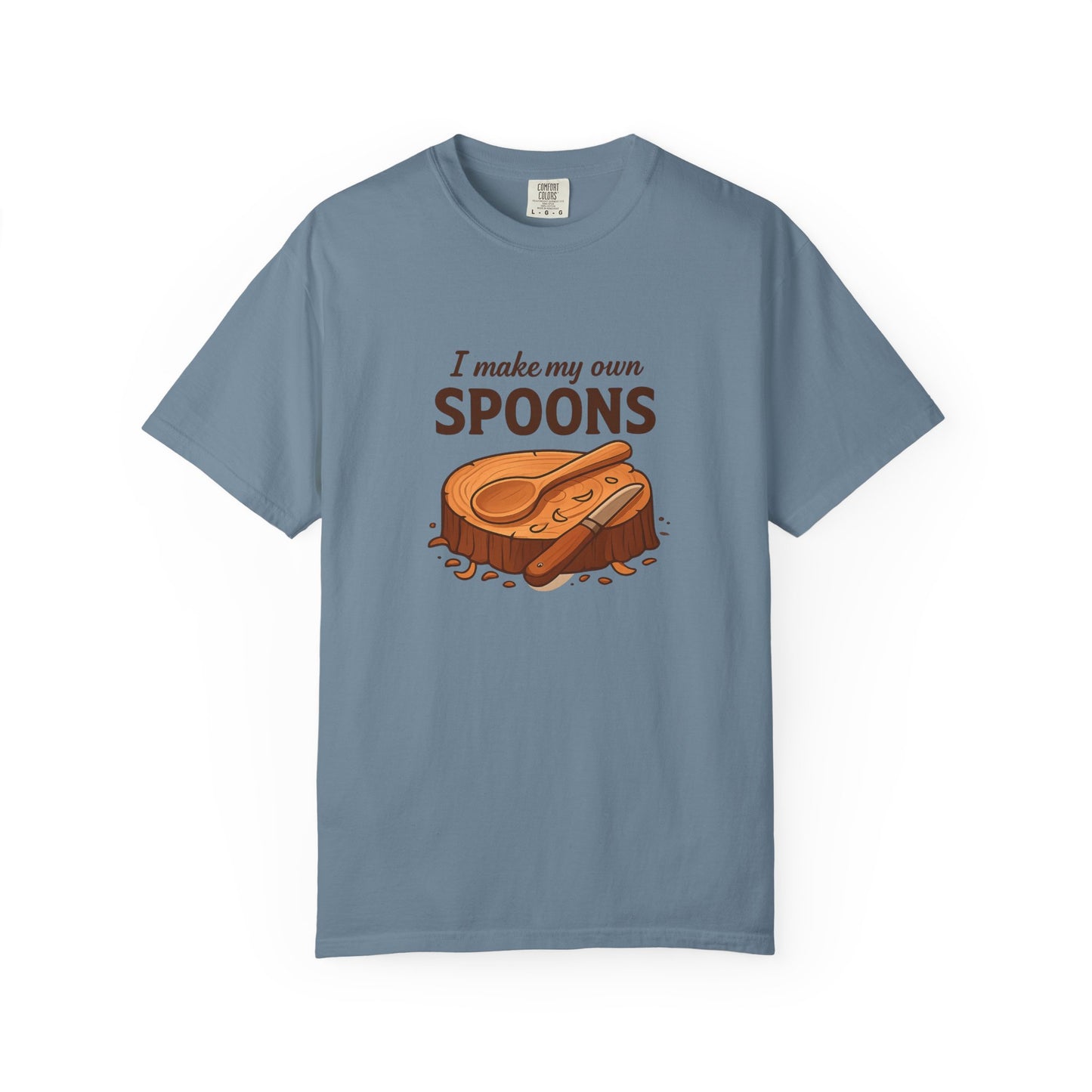 I Make My Own Spoons T-Shirt – Funny Bushcraft, Wood Carving & Outdoors Shirt for Campers, Carvers & Crafty Adventurers
